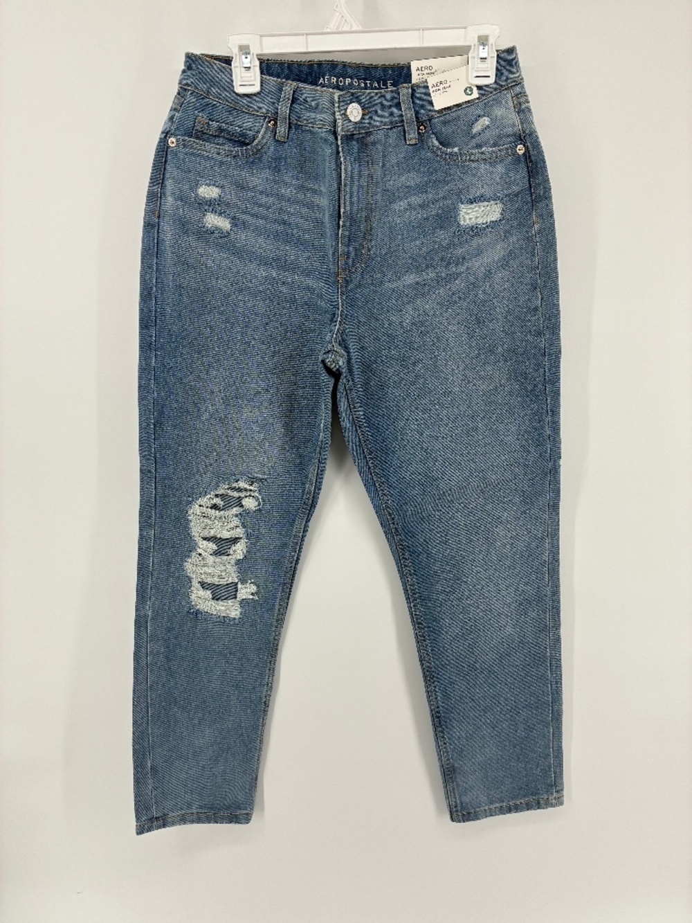 NEW!! Aeropostale High Rise Distressed Mom Jeans